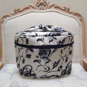 New Floral Cosmetics Makeup Toiletries Bag